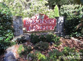 10 Streamside Dr, Waynesville, NC 28785