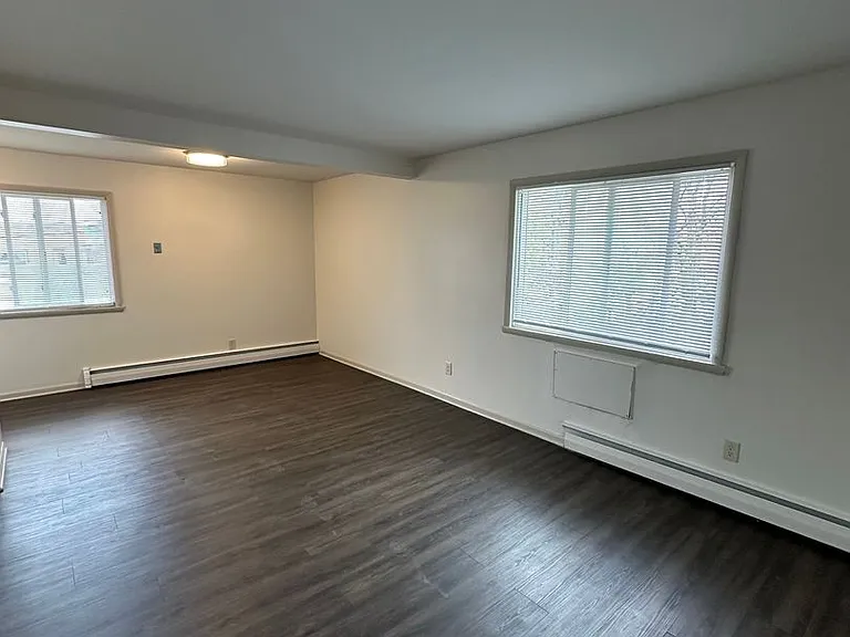 1422 S 7th St — Photo 2