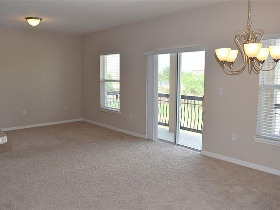 4th image of 2116 Betsy Ross Ln #2116