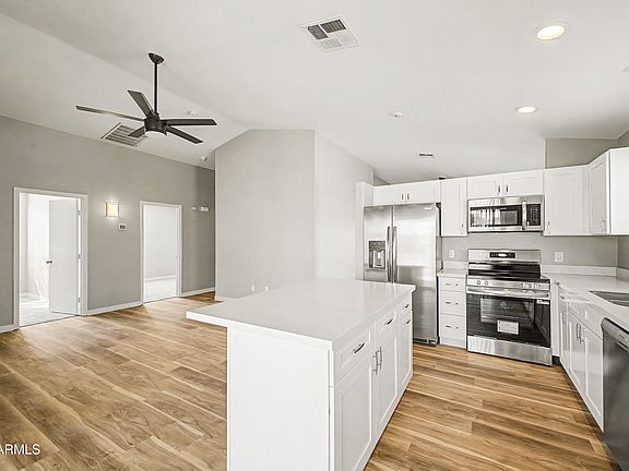 3rd image of 3101 W ABRAHAM Lane