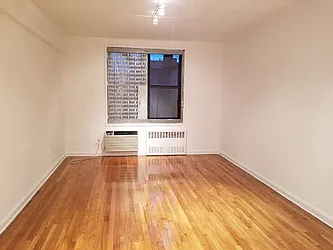 Rented by Max & Associates Realty Corp