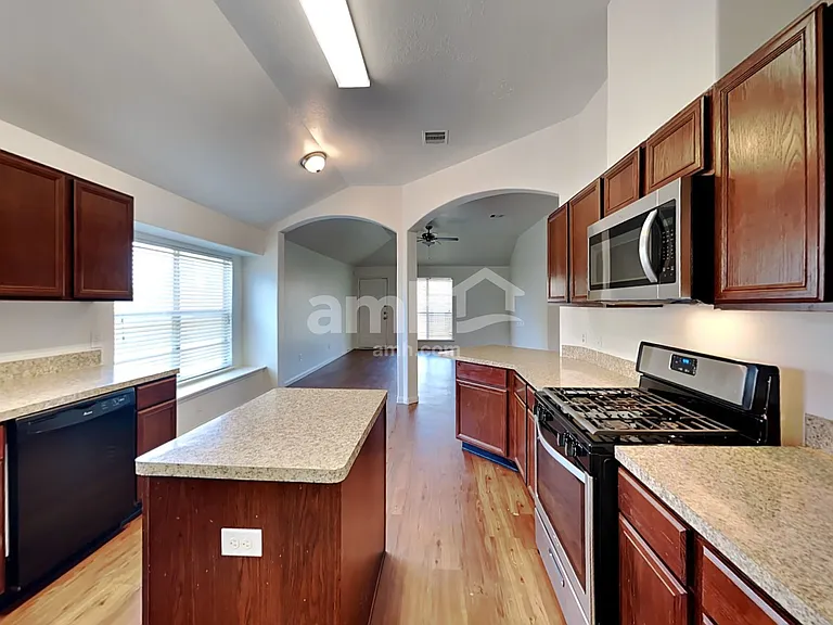 2322 Steep Pine Trl — Photo 4