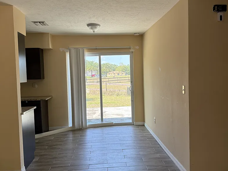 2236 Wolverton Ct — Photo 2