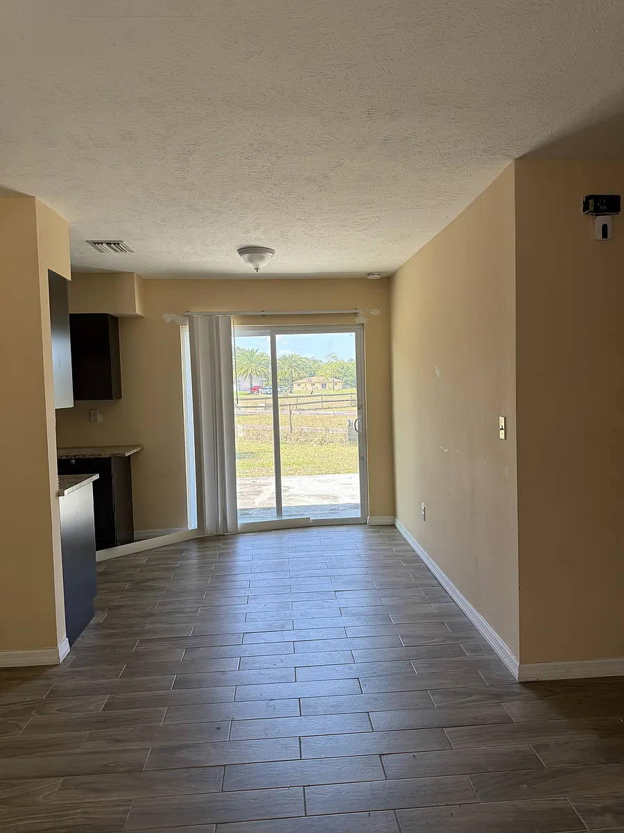 Building Photo - 2236 Wolverton Ct