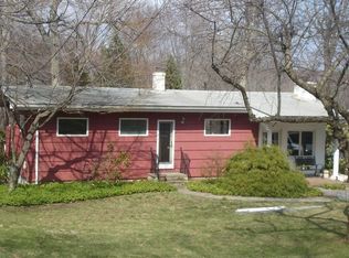 96 Lake Shore Rd, Putnam valley, NY 10579