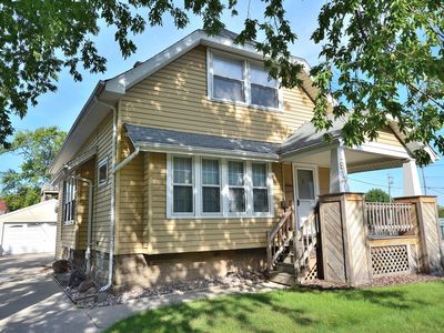 1917 S 82nd St, West Allis, WI, 53219