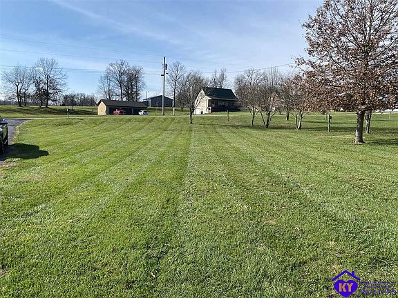 2nd image of 80 Paula Ct