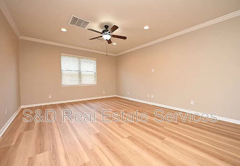 6309 Yellow Buckeye Dr — Photo 12