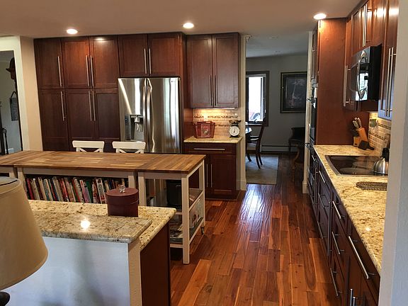 Acacia handscraped hdwd!