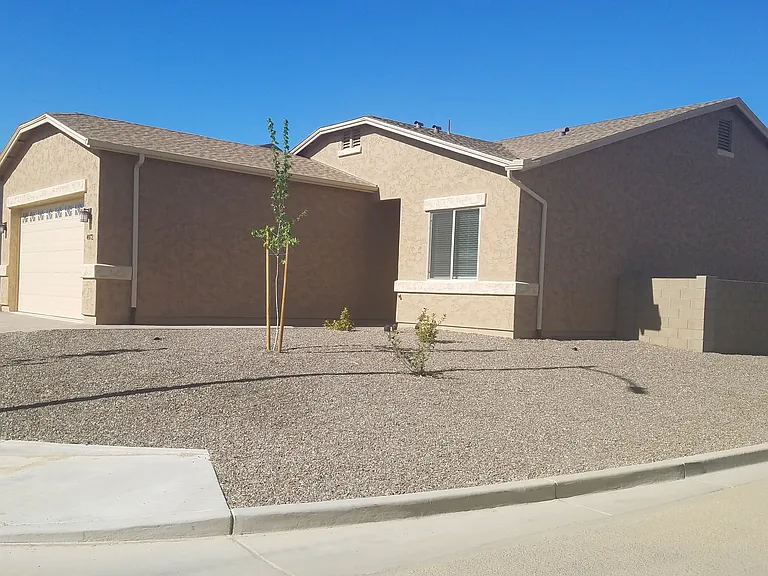 4972 N Medford Way — Photo 2