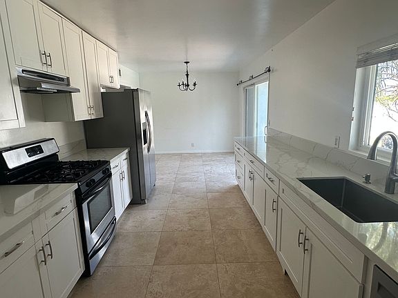 4th image of 6628 Farralone Ave