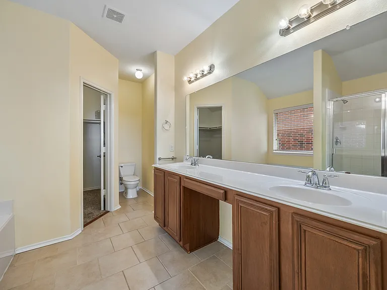 2508 Pioneer Bluffs Rd — Photo 13