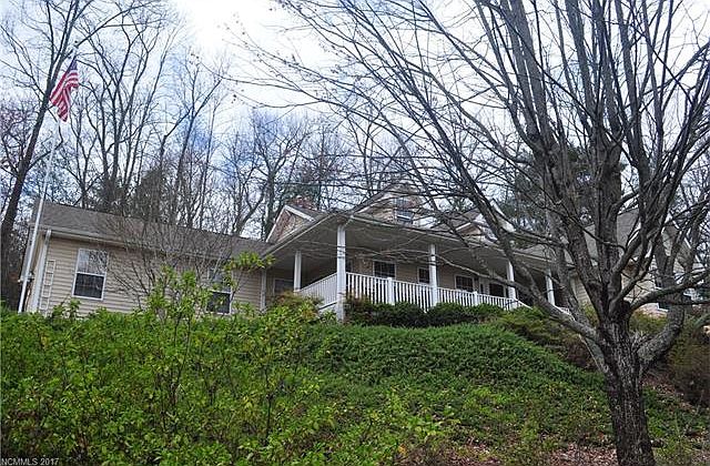 1st image of 205 Waterford Dr