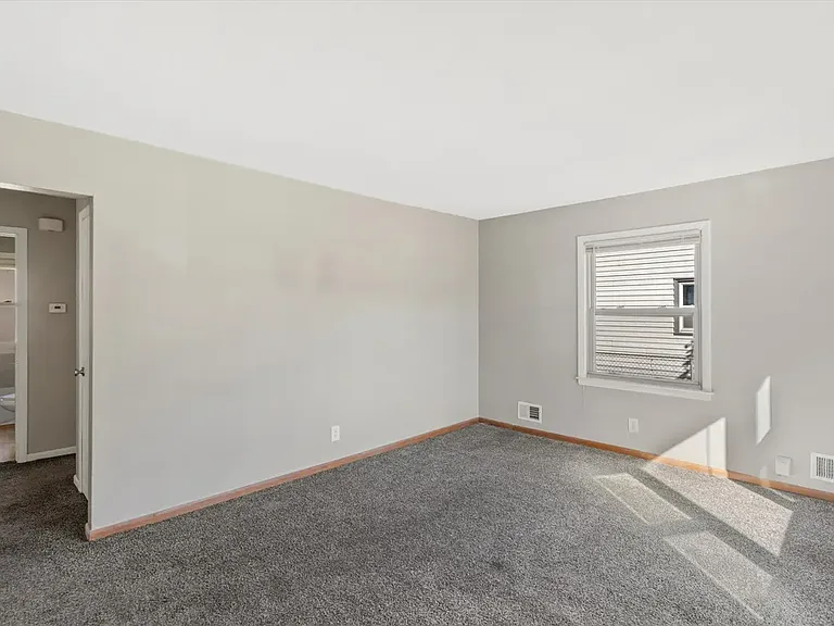 7928 W Grantosa Dr — Photo 4