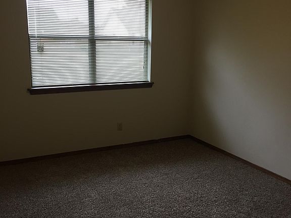5th image of 1410 Paradise Pkwy #A