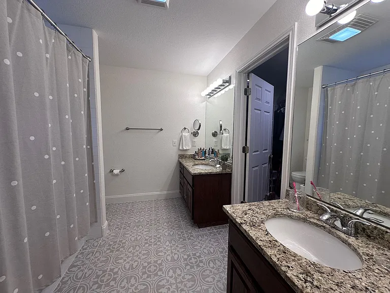 460 Tahitian Dr — Photo 18