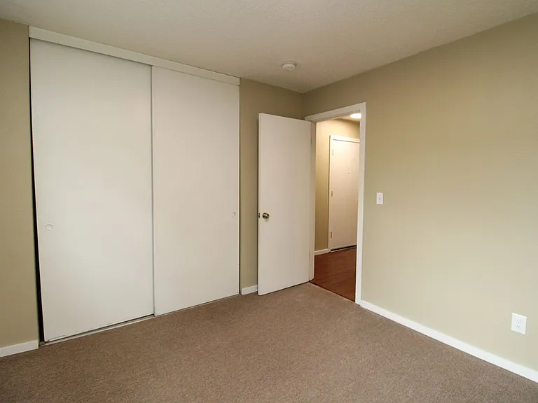 4204 - 4232 SE Cesar E Chavez Blvd — Photo 18