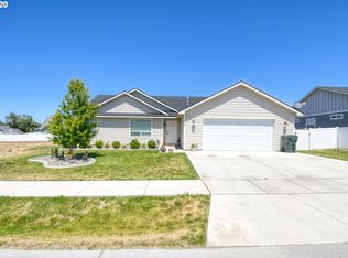 306 SW Desert Sky Dr, Hermiston, OR 97838
