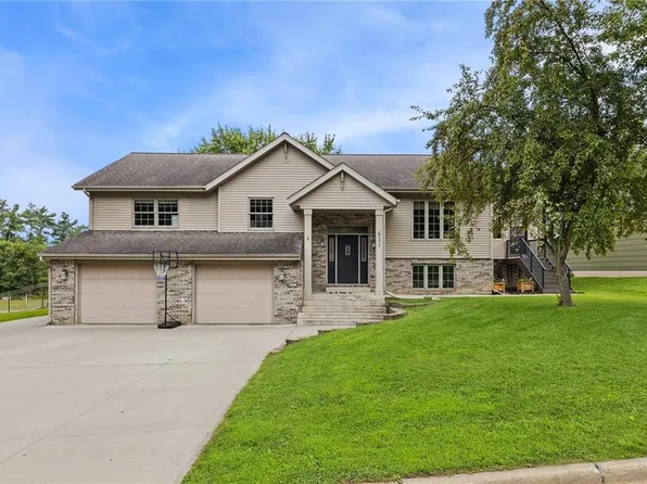 621 10th Street, Black River Falls, WI 54615