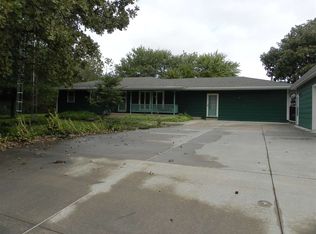 310 E Campbell St, Westmoreland, KS 66549