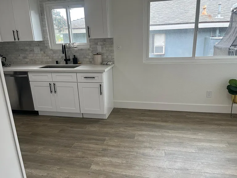 102 N Merrimac Dr #C — Photo 17