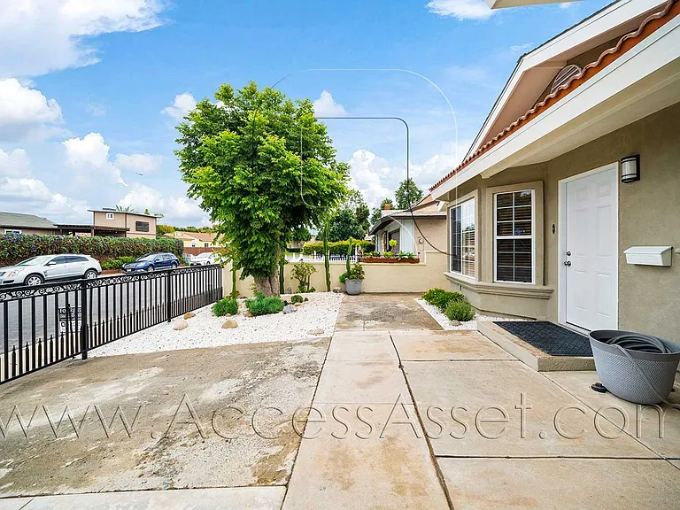 1636 Zoro Way — Photo 30