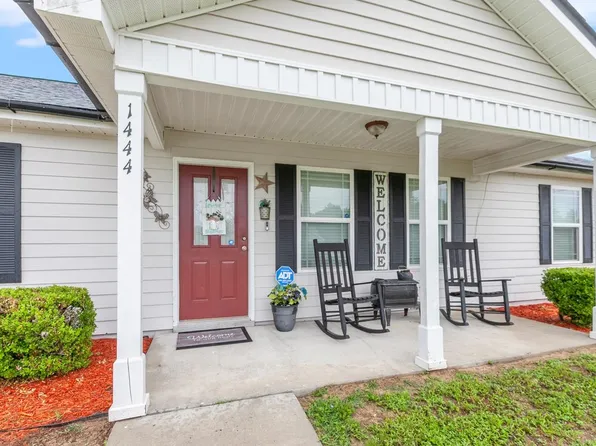 1444 Rustling Pines Blvd, Midway, FL 32343