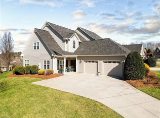 113 Turnbuckle Ct, Clemmons, NC 27012