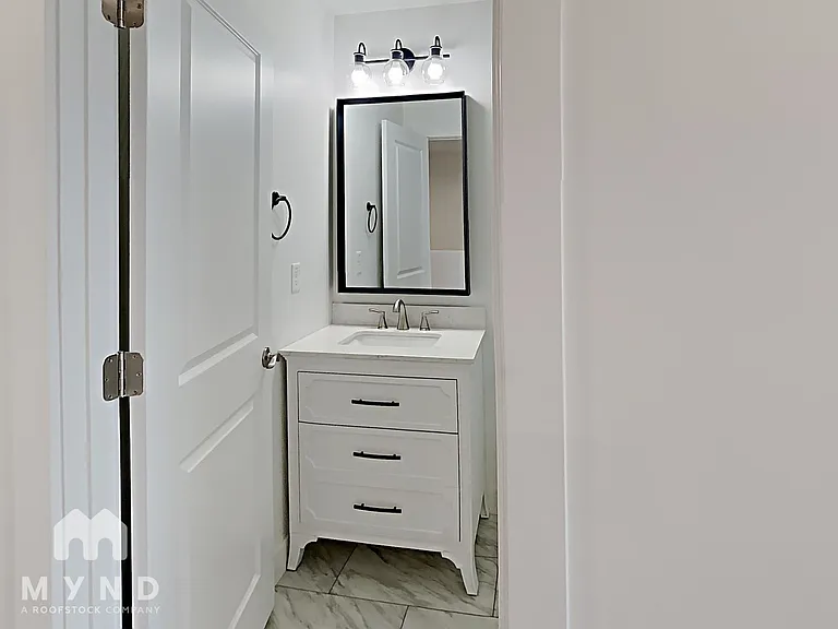 909 S 5th Ave #2 — Photo 12