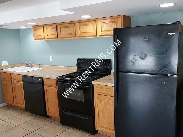 901 SW Buchanan St #GARLOW — Photo 10