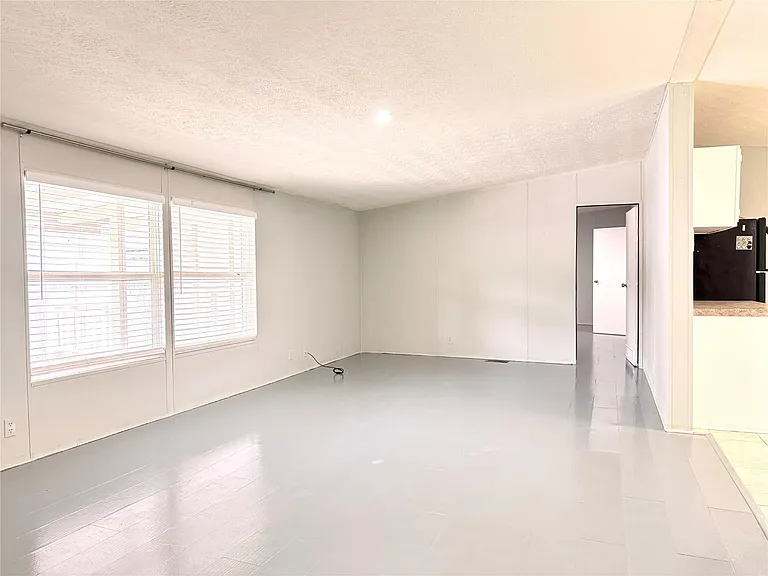 11115 Hayslip Ln — Photo 15