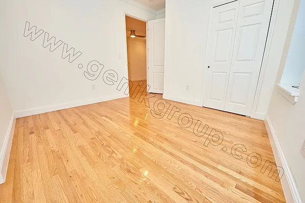 Rented by Genik Group Corp | media 25