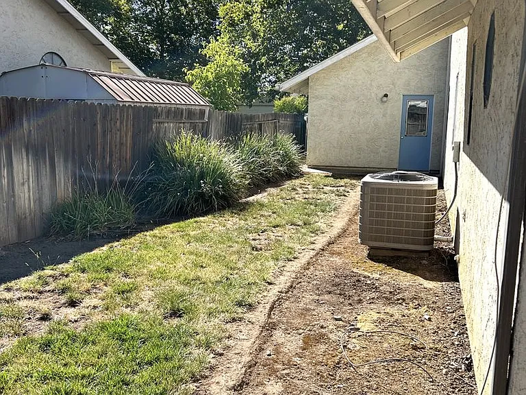 306 Autumn Gold Dr — Photo 13