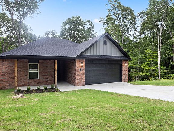 2nd image of 3 Grampian Cir