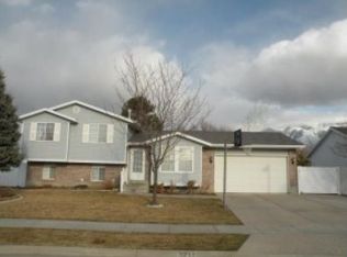 9711 S Quindaro Rd, Sandy, UT 84070