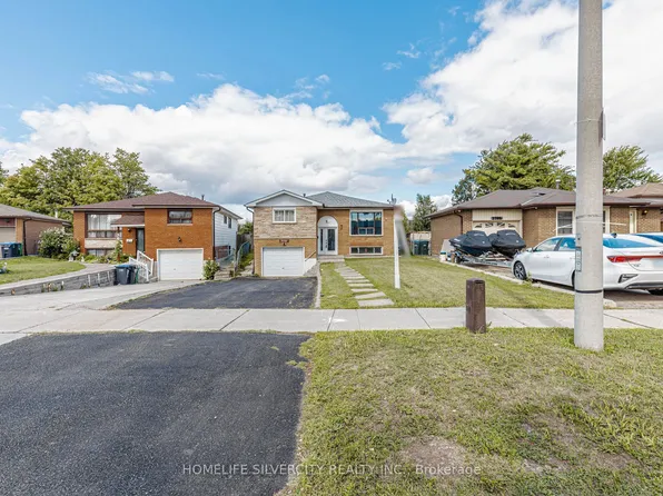 3701 Keenan Cres, Mississauga, ON L4T 3M1