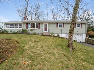 25 High Acres Rd, Ansonia, CT 06401