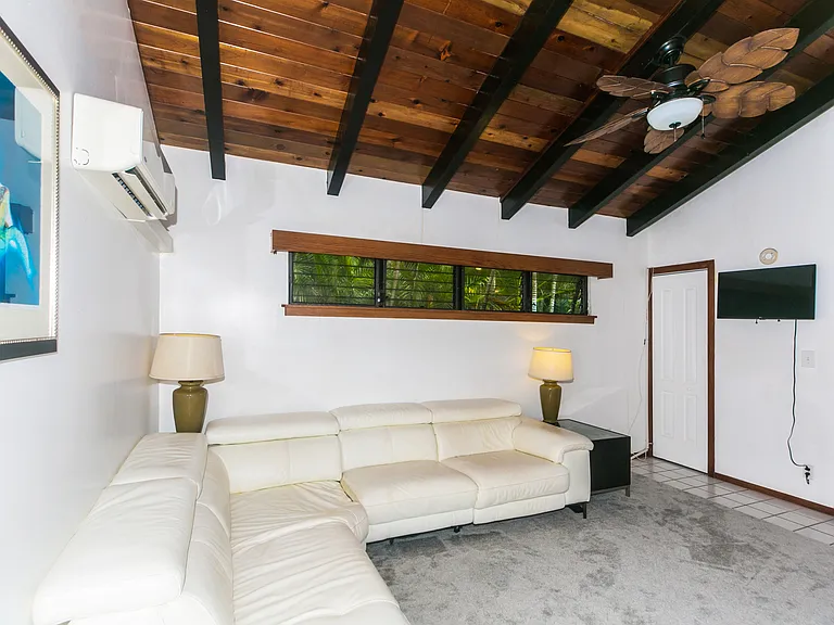 953 Ailuna St #B — Photo 11