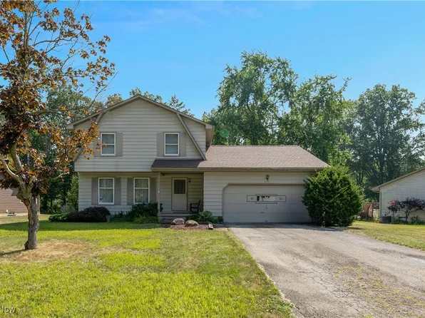 6791 Colleen Dr, Youngstown, OH 44512