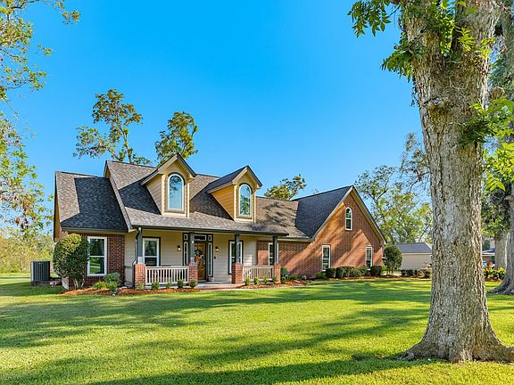 3rd image of 350 Pecan Estates Rd