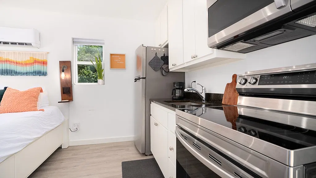1 bed, 1.0 bath, 288 sqft, $1,200 — Photo 4