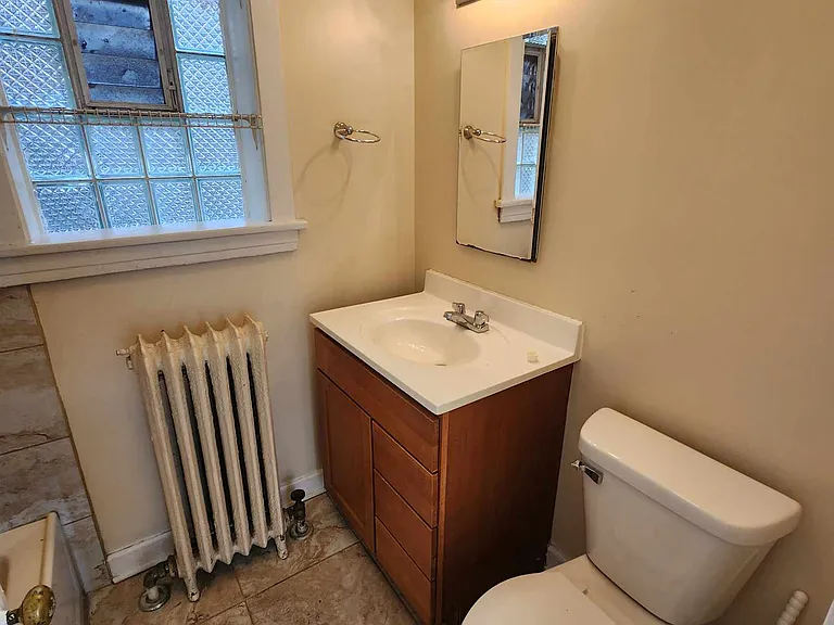 6413 N Newgard Ave #1 — Photo 8