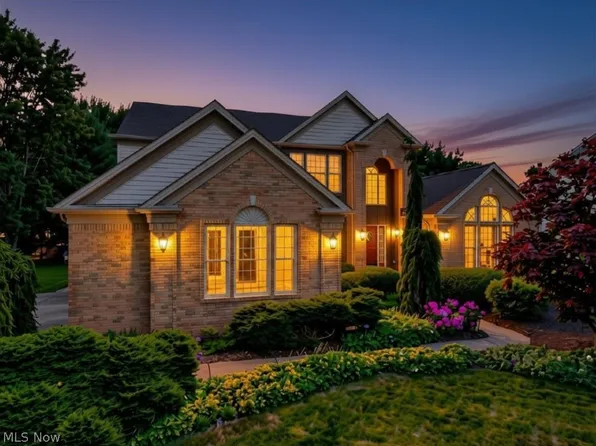9615 Windsor Way, Twinsburg, OH 44087