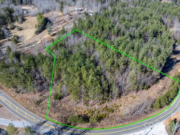 9599 Lake James Rd, Nebo, NC 28761