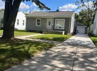 21435 Waltham St, Warren, MI 48089