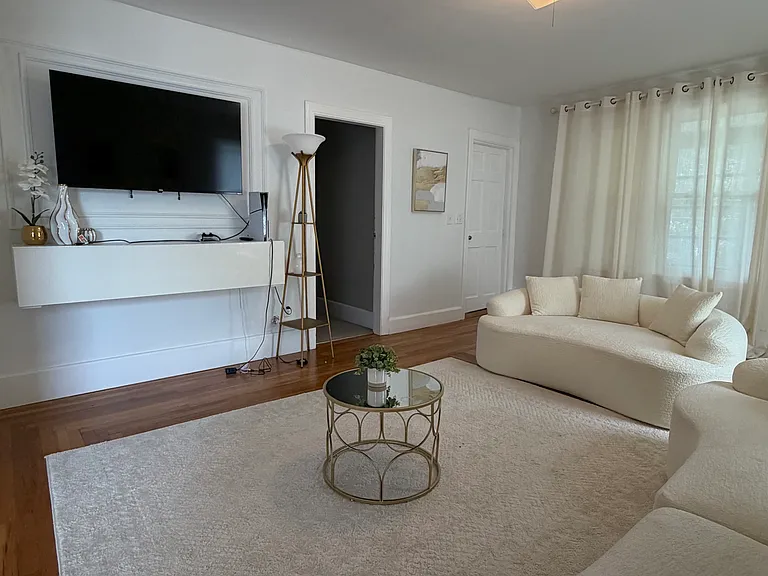 9 Elizabeth St — Photo 6
