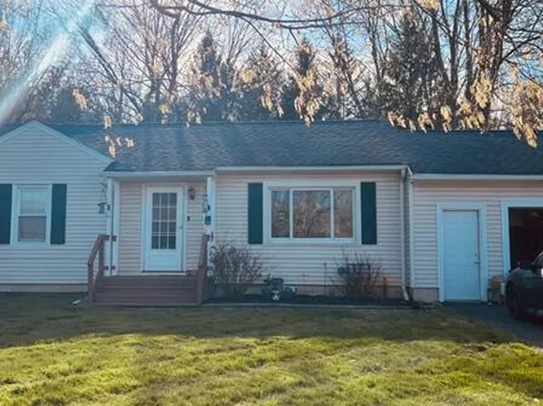 2566 S Grubb Rd, Lima, OH 45806