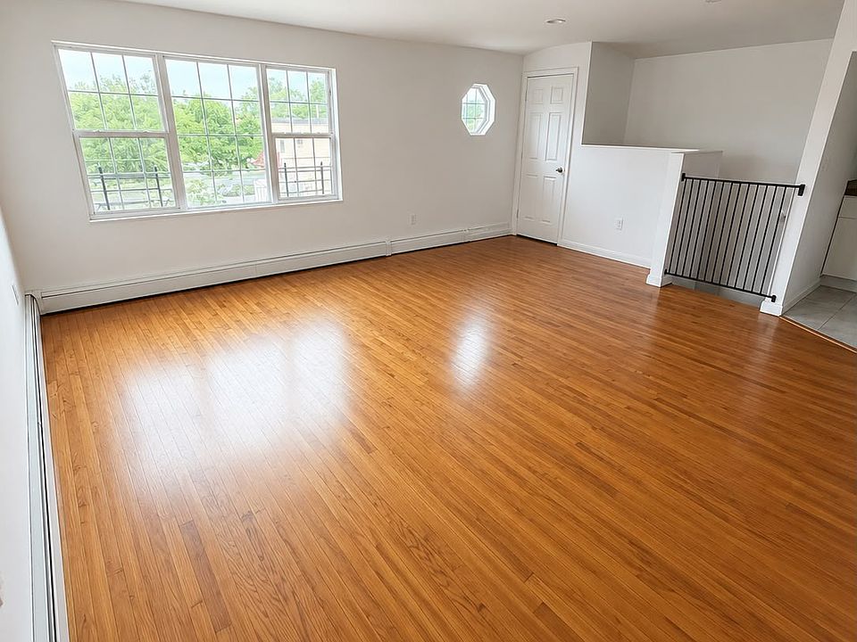 1st image of 223-04 144th Ave Floor 2