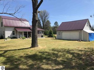 6810 E County Line Rd, South Branch, MI 48761