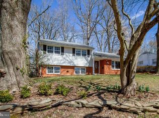 5413 Inverchapel Rd, Springfield, VA 22151